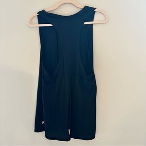 Lululemon black tank